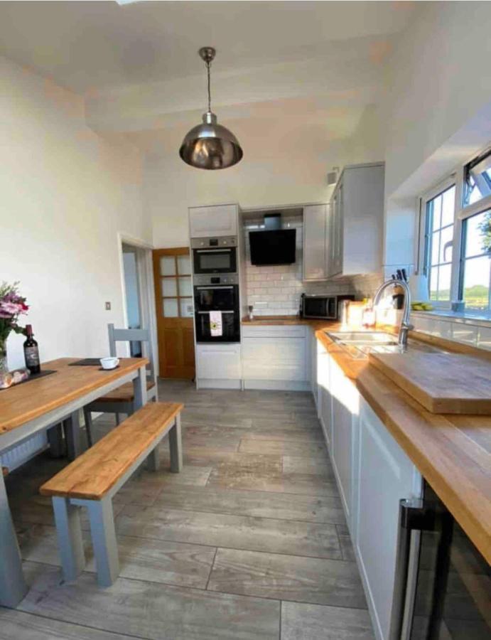 Вілла Near Woodbridge The Annexe Eyke Fantastic Views With Dog Secure Garden And Paddock Екстер'єр фото